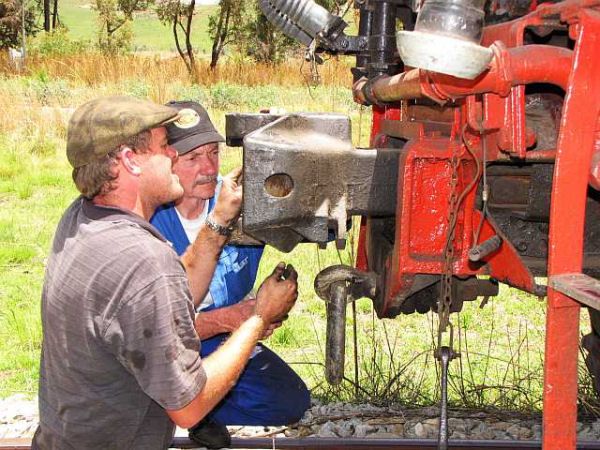 38_-_Relocation_-_Reassembling_the_borrowed_coupler